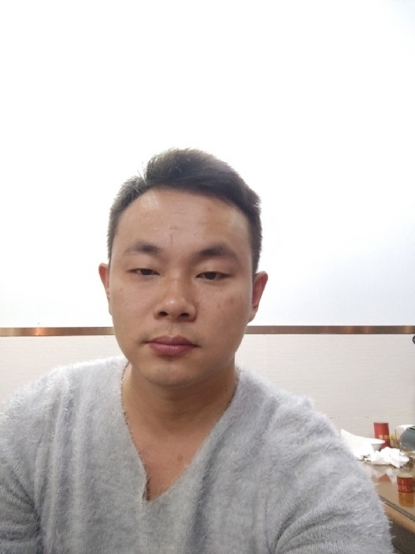 小冷的第一张照片--武汉闪婚服务中心