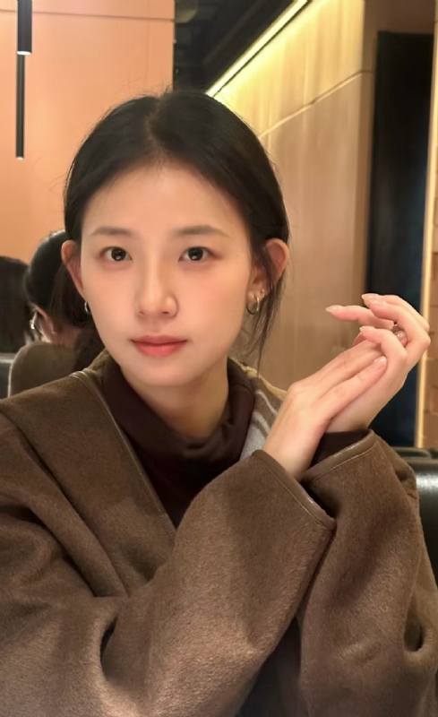 小曼的第一张照片--武汉闪婚服务中心