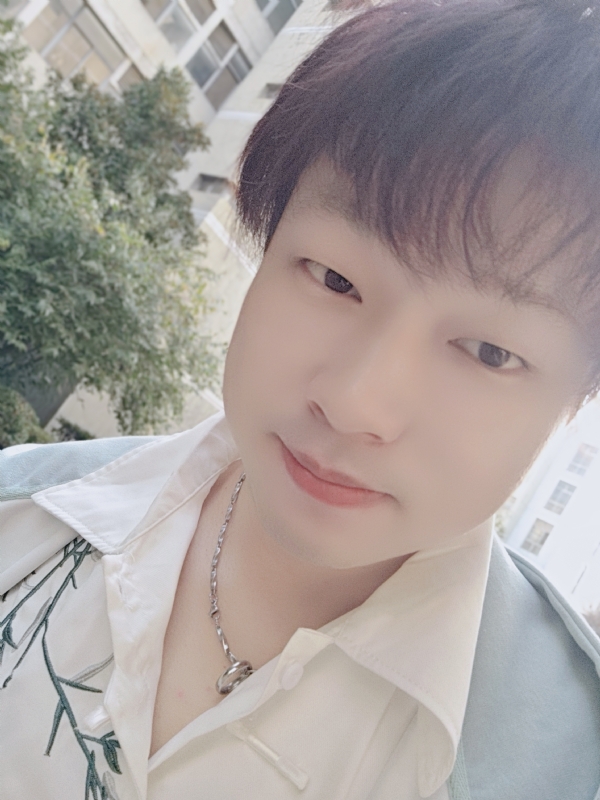 柠檬不加糖的第二张照片--武汉闪婚服务中心